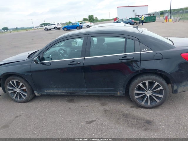 Продаж на аукціоні авто 2013 Chrysler 200 Touring, vin: 1C3CCBBB3DN594823, номер лоту: 45285121