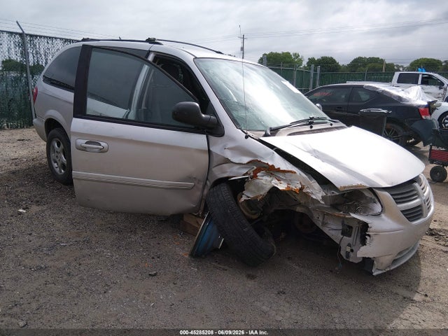 45285208 :رقم المزاد ، 2D4GP44L86R761947 vin ، 2006 Dodge Grand Caravan Sxt مزاد بيع