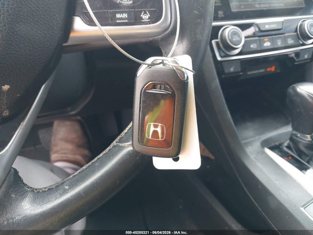 Honda Civic Touring 2017 19XFC1F91HE029149 Image 11