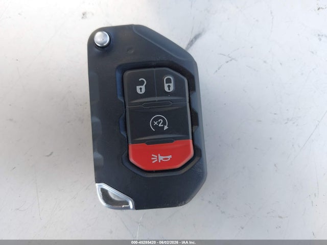 1C4PJXDG3SW659962 Jeep Wrangler 4-door Summit 4x4