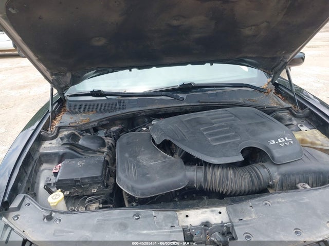 45285431 :رقم المزاد ، 2C3CDXBG4JH273111 vin ، 2018 Dodge Charger Sxt Rwd مزاد بيع