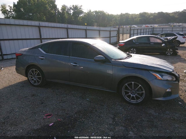 45285495 :رقم المزاد ، 1N4BL4BV8LC223766 vin ، 2020 Nissan Altima S Fwd مزاد بيع