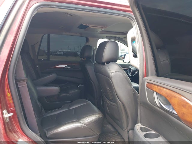 45285507 :رقم المزاد ، 1GYS3BKJ2GR138902 vin ، 2016 Cadillac Escalade Luxury Collection مزاد بيع