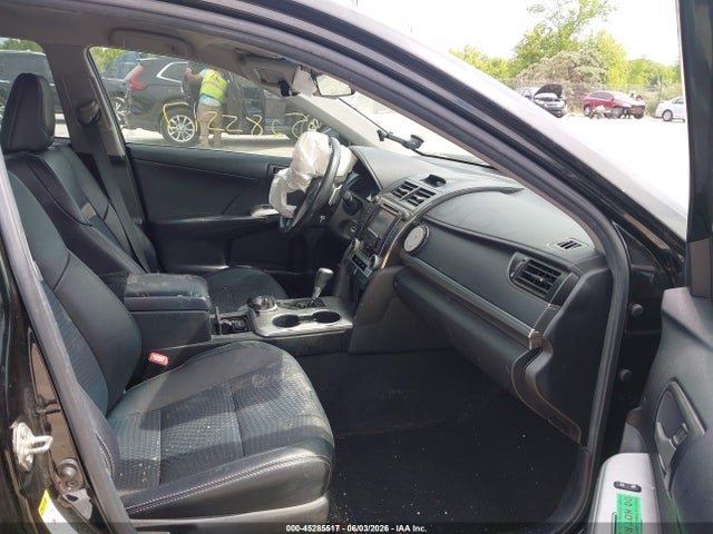 45285517 :رقم المزاد ، 4T1BF1FK5EU771040 vin ، 2014 Toyota Camry Se مزاد بيع