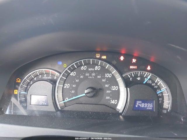 45285517 :رقم المزاد ، 4T1BF1FK5EU771040 vin ، 2014 Toyota Camry Se مزاد بيع