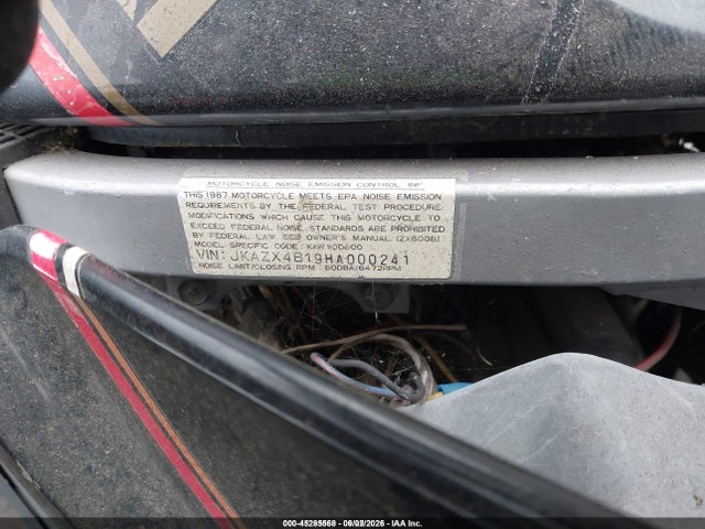 45285568 :رقم المزاد ، JKAZX4B19HA000241 vin ، 1987 Kawasaki Zx600 B مزاد بيع