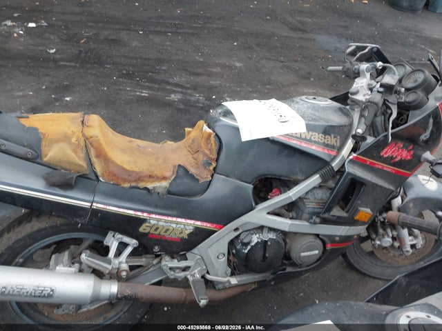 45285568 :رقم المزاد ، JKAZX4B19HA000241 vin ، 1987 Kawasaki Zx600 B مزاد بيع