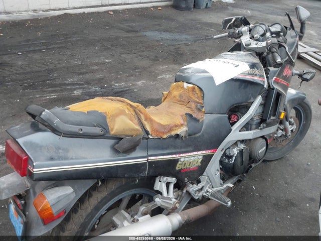 45285568 :رقم المزاد ، JKAZX4B19HA000241 vin ، 1987 Kawasaki Zx600 B مزاد بيع
