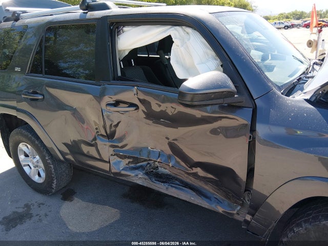 JTEBU5JR5L5816258 Toyota 4RUNNER SR5