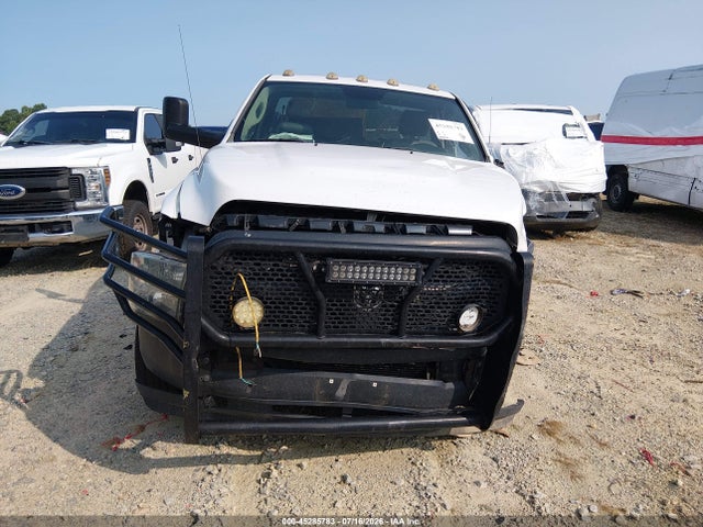 45285783 :رقم المزاد ، 3C7WRSBL7GG123306 vin ، 2016 Ram 3500 مزاد بيع