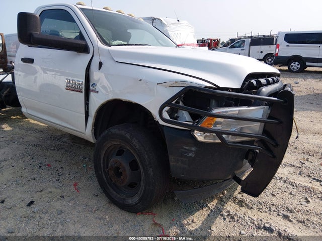 45285783 :رقم المزاد ، 3C7WRSBL7GG123306 vin ، 2016 Ram 3500 مزاد بيع