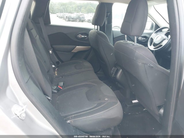 1C4PJMCSXHW647482 Jeep Cherokee Latitude 4x4