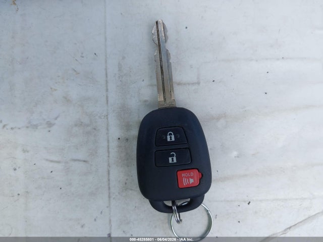 Toyota Prius C Two 2016 JTDKDTB35G1129183 Image 11