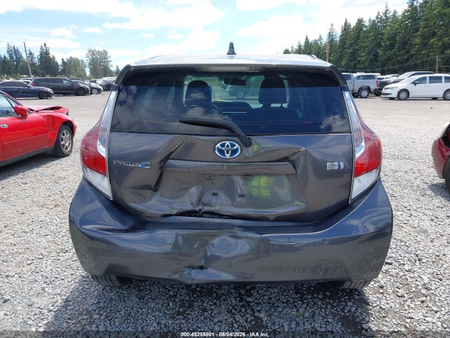 Toyota Prius C Two 2016 JTDKDTB35G1129183 Image 16
