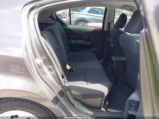 Toyota Prius C Two 2016 JTDKDTB35G1129183 Image 18