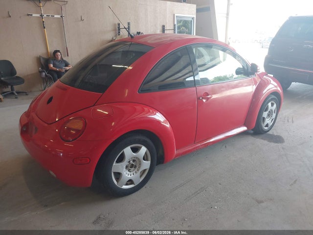 45285839 :رقم المزاد ، 3VWBB61CXWM024887 vin ، 1998 Volkswagen New Beetle مزاد بيع