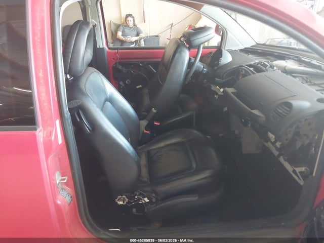 45285839 :رقم المزاد ، 3VWBB61CXWM024887 vin ، 1998 Volkswagen New Beetle مزاد بيع