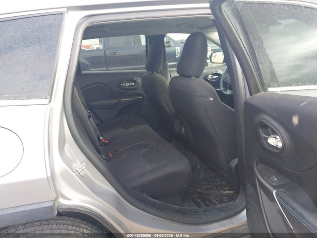1C4PJLCBXKD285733 Jeep Cherokee Latitude Fwd