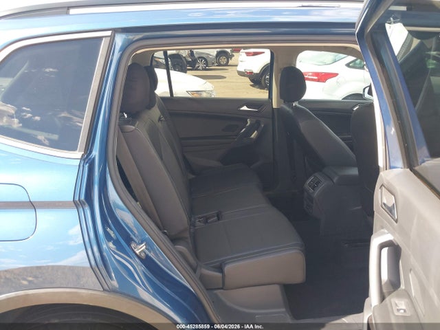 45285859 :رقم المزاد ، 3VV3B7AX4JM040707 vin ، 2018 Volkswagen Tiguan 2.0t Se/2.0t Sel مزاد بيع