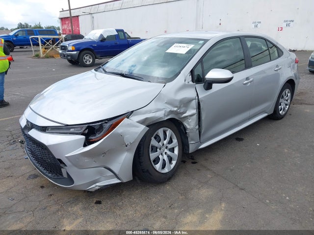 Toyota COROLLA LE 2022 JTDEPMAE1NJ220977 Image 2