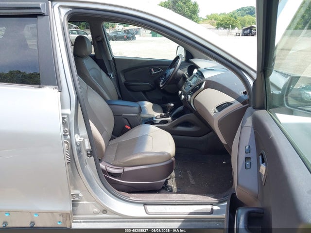 Продаж на аукціоні авто 2015 Hyundai Tucson Limited, vin: KM8JUCAG2FU111104, номер лоту: 45285937