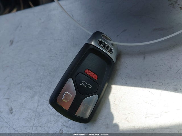 WAUKMAF47JN017392 Audi A4 2.0t Tech Ultra Premium/2.0t Ultra Premium