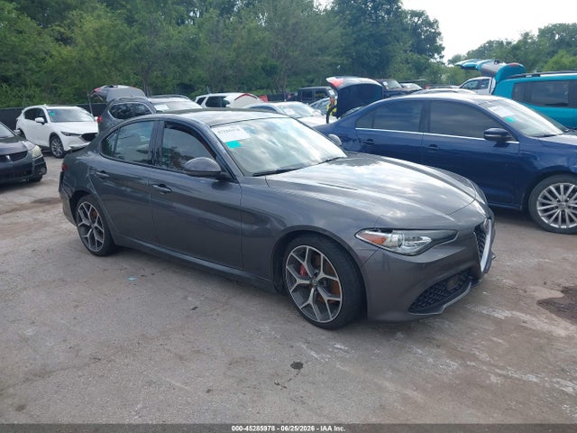 Продаж на аукціоні авто 2018 Alfa Romeo Giulia Ti Sport Awd, vin: ZARFAEEN5J7594625, номер лоту: 45285978