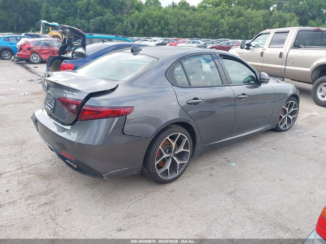 2018 Alfa Romeo Giulia Ti Sport Awd მანქანა იყიდება აუქციონზე, vin: ZARFAEEN5J7594625, აუქციონის ნომერი: 45285978
