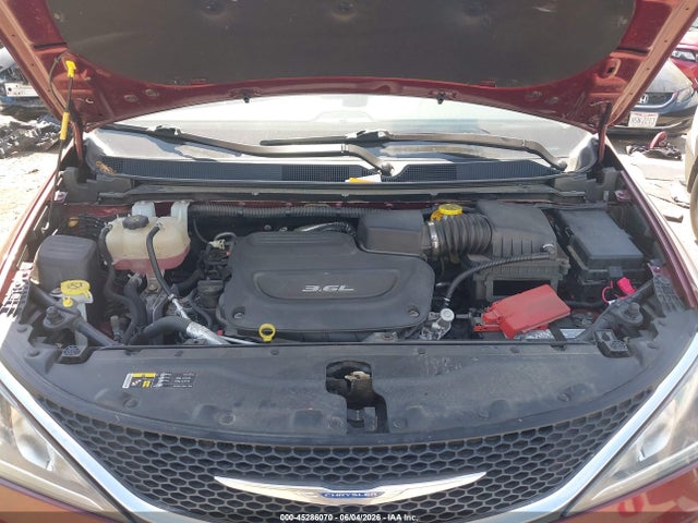 Продаж на аукціоні авто 2017 Chrysler Pacifica Touring-l, vin: 2C4RC1BG1HR509630, номер лоту: 45286070