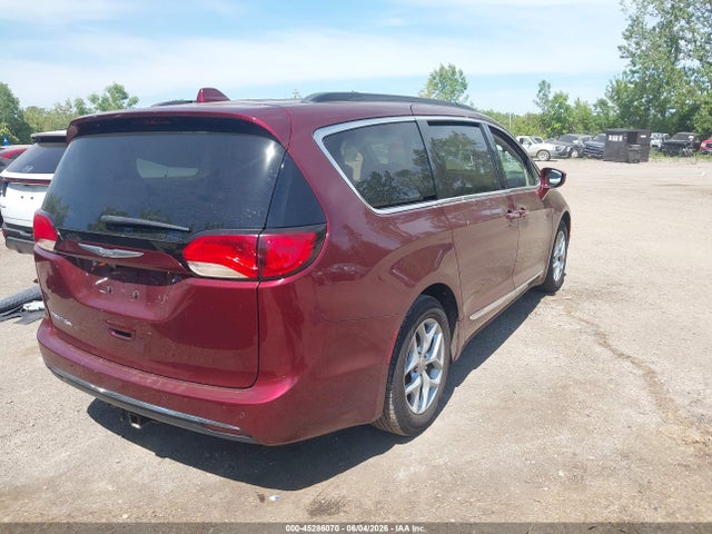 Продаж на аукціоні авто 2017 Chrysler Pacifica Touring-l, vin: 2C4RC1BG1HR509630, номер лоту: 45286070