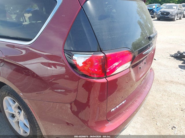 Продаж на аукціоні авто 2017 Chrysler Pacifica Touring-l, vin: 2C4RC1BG1HR509630, номер лоту: 45286070