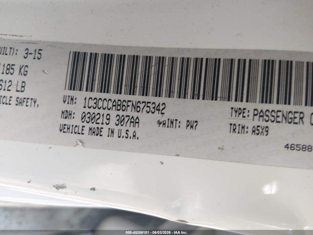 45286101 :رقم المزاد ، 1C3CCCAB6FN675342 vin ، 2015 Chrysler 200 Limited مزاد بيع