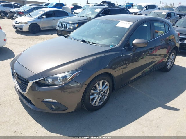 Mazda Mazda3 I Touring 2016 JM1BM1M73G1280835 Image 2