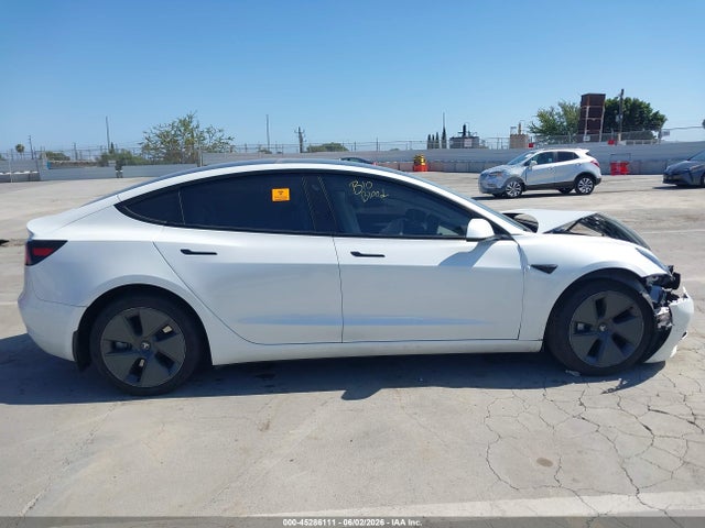 Tesla Model 3 Rear-wheel Drive 2023 5YJ3E1EA2PF565898 Image 13