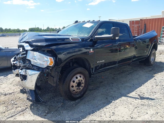 RAM 3500 2022 3C63RRGL0NG153401 Image 2
