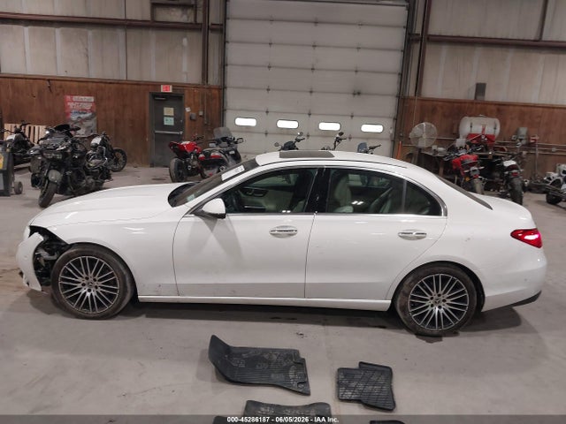 Aukcja sprzedaży 2024 Mercedes-benz C 300, vin: W1KAF4HB4RR157030, numer aukcji: 45286187
