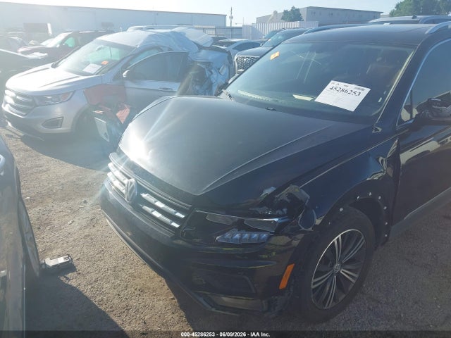 2018 Volkswagen Tiguan 2.0t Se/2.0t Sel მანქანა იყიდება აუქციონზე, vin: 3VV3B7AX6JM009328, აუქციონის ნომერი: 45286253