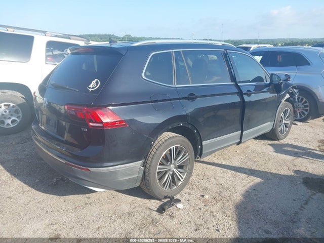 2018 Volkswagen Tiguan 2.0t Se/2.0t Sel მანქანა იყიდება აუქციონზე, vin: 3VV3B7AX6JM009328, აუქციონის ნომერი: 45286253