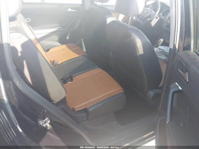 2018 Volkswagen Tiguan 2.0t Se/2.0t Sel მანქანა იყიდება აუქციონზე, vin: 3VV3B7AX6JM009328, აუქციონის ნომერი: 45286253