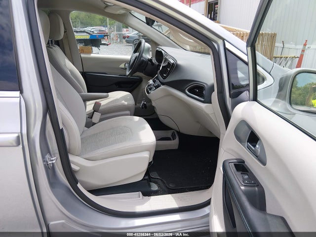 Продажа на аукционе авто 2018 Chrysler Pacifica Hybrid Touring Plus, vin: 2C4RC1H70JR331304, номер лота: 45286361