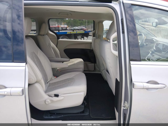 Продажа на аукционе авто 2018 Chrysler Pacifica Hybrid Touring Plus, vin: 2C4RC1H70JR331304, номер лота: 45286361