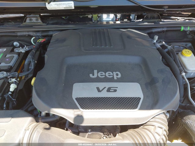 2017 Jeep Wrangler Unlimited 75th Anniversary Edition 4x4 მანქანა იყიდება აუქციონზე, vin: 1C4BJWEG7HL549283, აუქციონის ნომერი: 45286467
