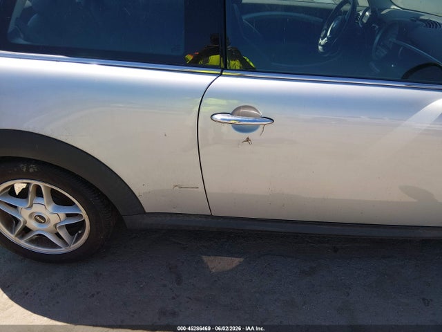 Продаж на аукціоні авто 2009 Mini Cooper S, vin: WMWMF73539TT95879, номер лоту: 45286469