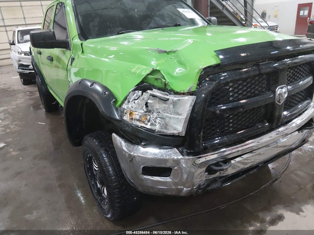 45286484 :رقم المزاد ، 3C6UR5CL0DG611990 vin ، 2013 Ram 2500 Tradesman مزاد بيع