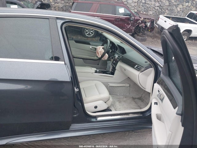 Mercedes-Benz E 350 2014 WDDHF5KB5EA871061 Image 5