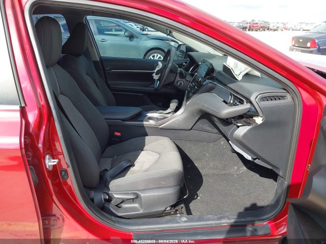 Продажа на аукционе авто 2022 Toyota Camry Le, vin: 4T1C11AK1NU052197, номер лота: 45286608