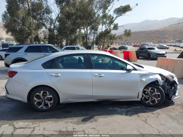 KIA Forte Lxs 2021 3KPF24AD1ME286080 Image 13