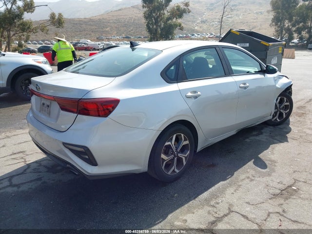 KIA Forte Lxs 2021 3KPF24AD1ME286080 Image 4