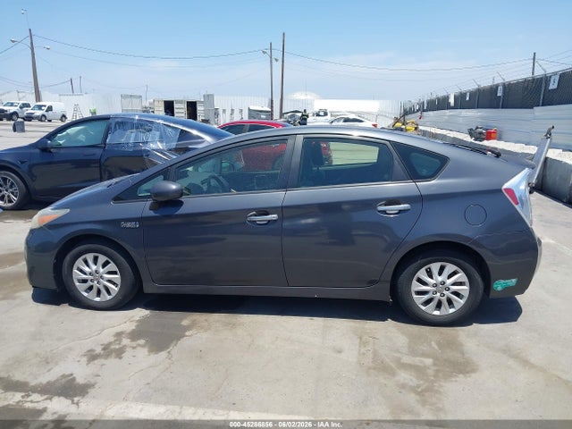 45286856 :رقم المزاد ، JTDKN3DP5D3034216 vin ، 2013 Toyota Prius Plug-in مزاد بيع