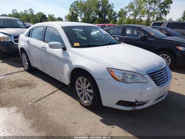 Продаж на аукціоні авто 2012 Chrysler 200 Touring, vin: 1C3CCBBB3CN277994, номер лоту: 45286894